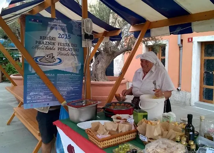 Villa Noa Jacuzzi & Sauna *